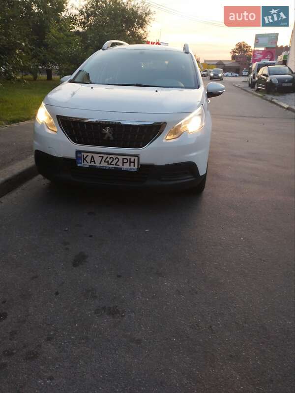 Позашляховик / Кросовер Peugeot 2008 2017 в Києві