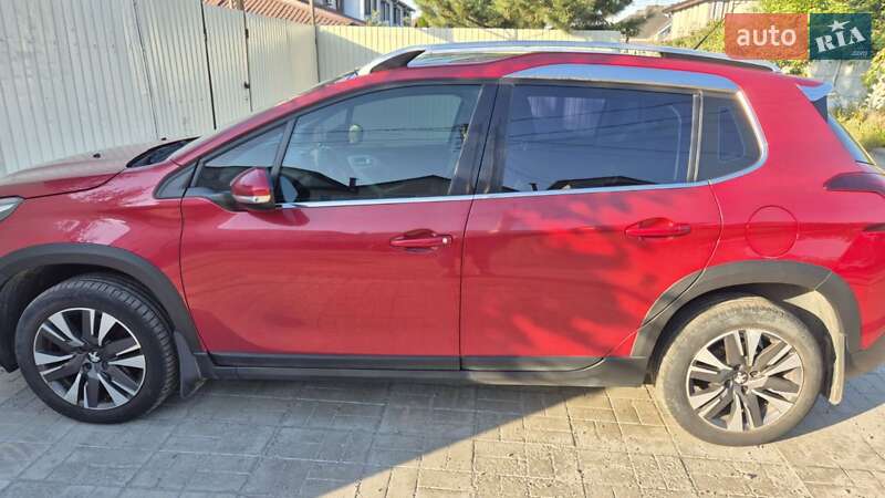 Позашляховик / Кросовер Peugeot 2008 2016 в Харкові