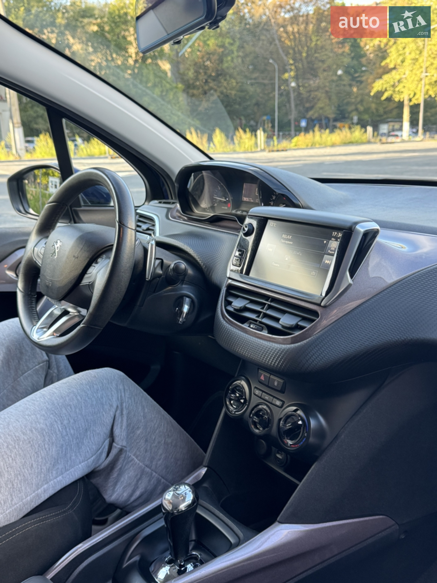 2015 Peugeot 2008 - мініатюра 18