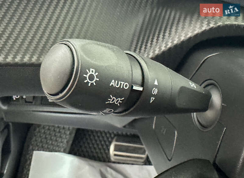 Внедорожник / Кроссовер Peugeot 2008 2022 в Львове фото 15 Внедорожник / Кроссовер Peugeot 2008 2022 в Львове