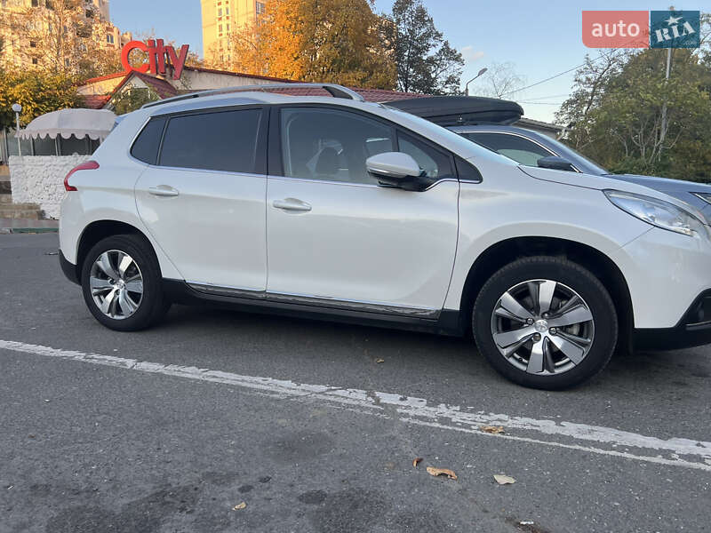 Позашляховик / Кросовер Peugeot 2008 2014 в Чорноморську фото 3 Позашляховик / Кросовер Peugeot 2008 2014 в Чорноморську