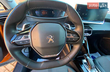 Внедорожник / Кроссовер Peugeot 2008 2021 в 