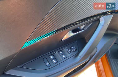 Внедорожник / Кроссовер Peugeot 2008 2021 в 