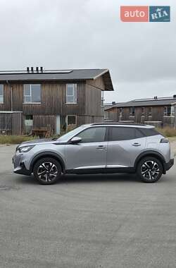 Внедорожник / Кроссовер Peugeot 2008 2021 в 