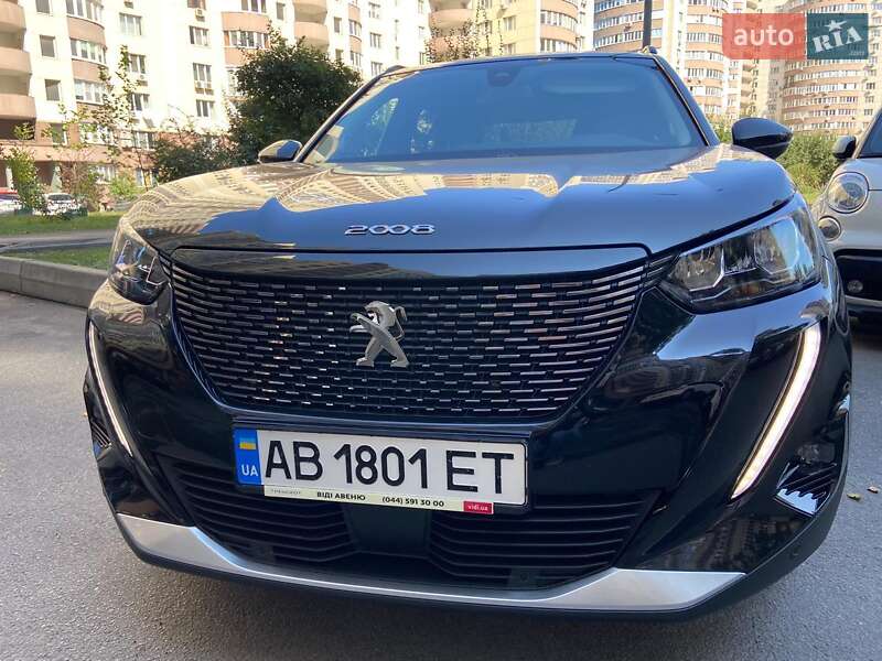 Внедорожник / Кроссовер Peugeot 2008 2020 в Киеве