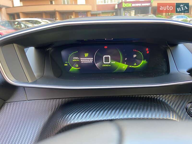 Внедорожник / Кроссовер Peugeot 2008 2020 в Киеве