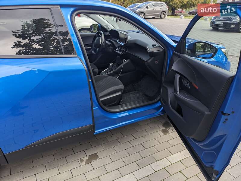 Внедорожник / Кроссовер Peugeot 2008 2020 в Ровно фото 15 Внедорожник / Кроссовер Peugeot 2008 2020 в Ровно