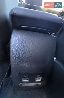 Внедорожник / Кроссовер Peugeot 2008 2021 в 