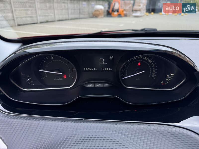 Внедорожник / Кроссовер Peugeot 2008 2018 в Ужгороде фото 32 Внедорожник / Кроссовер Peugeot 2008 2018 в Ужгороде