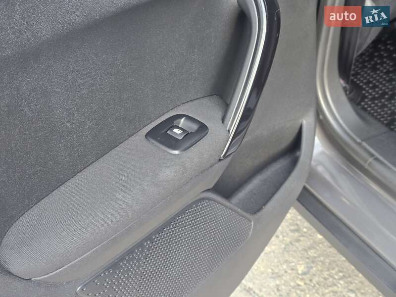 Позашляховик / Кросовер Peugeot 2008 2019 в Хмельницькому