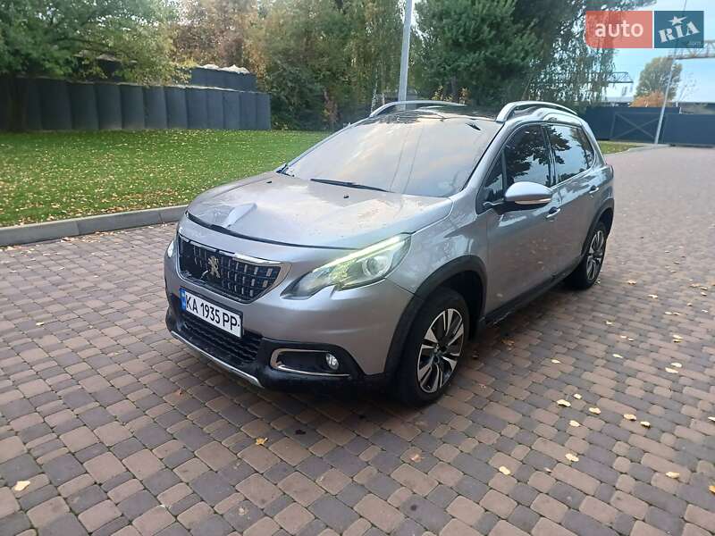 Внедорожник / Кроссовер Peugeot 2008 2016 в Киеве