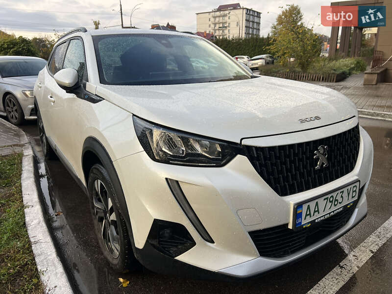Позашляховик / Кросовер Peugeot 2008 2021 в Києві фото 2 Позашляховик / Кросовер Peugeot 2008 2021 в Києві