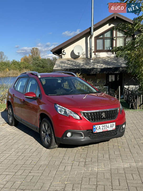Внедорожник / Кроссовер Peugeot 2008 2018 в Киеве