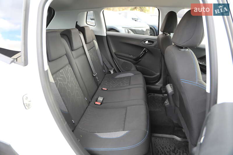 Внедорожник / Кроссовер Peugeot 2008 2019 в Харькове фото 9 Внедорожник / Кроссовер Peugeot 2008 2019 в Харькове