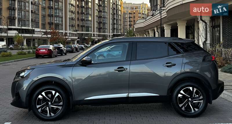 Внедорожник / Кроссовер Peugeot 2008 2021 в Киеве