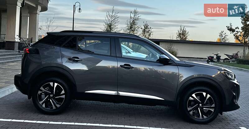 Внедорожник / Кроссовер Peugeot 2008 2021 в Киеве