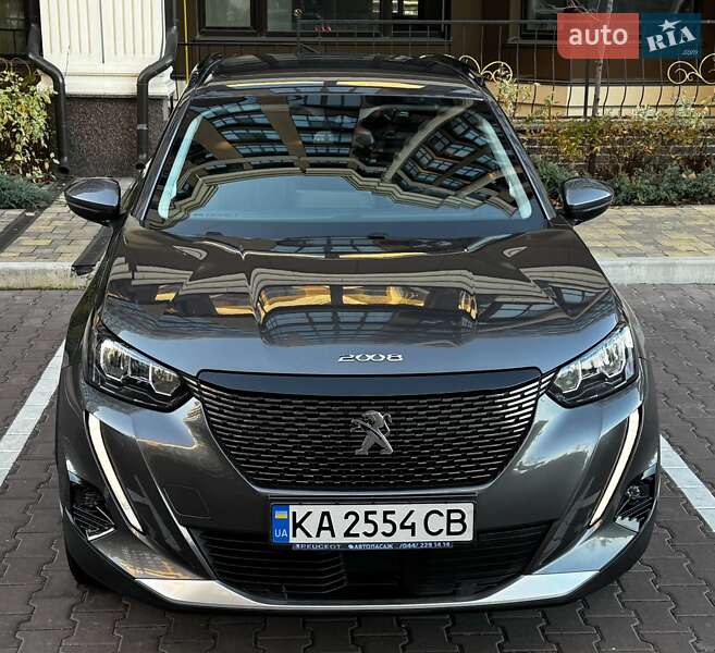 Внедорожник / Кроссовер Peugeot 2008 2021 в Киеве