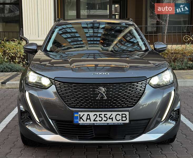 Внедорожник / Кроссовер Peugeot 2008 2021 в Киеве