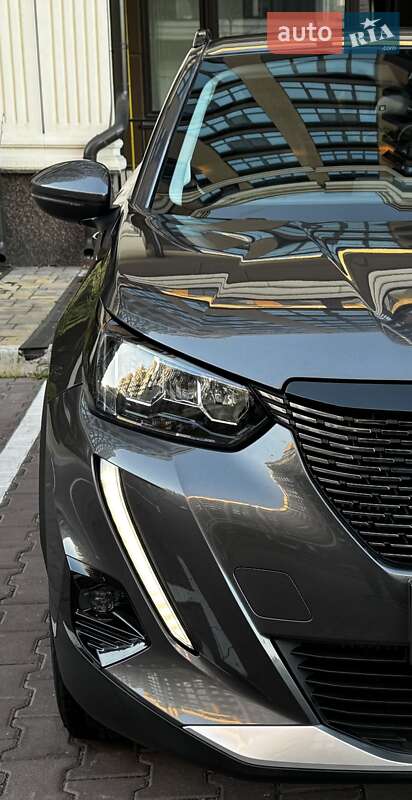 Внедорожник / Кроссовер Peugeot 2008 2021 в Киеве
