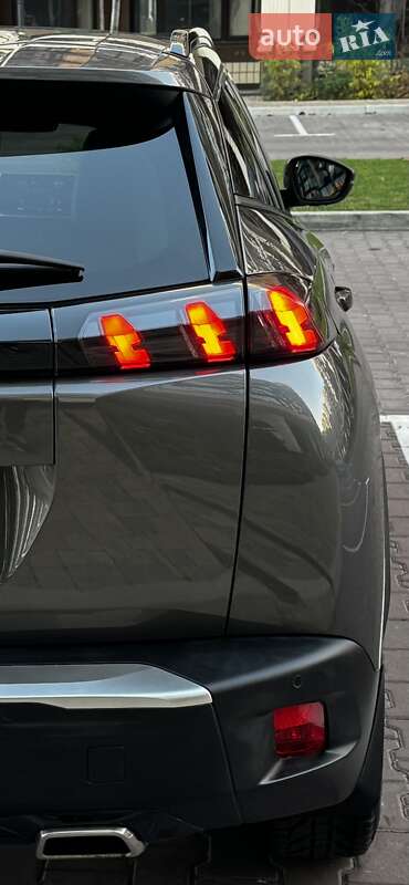 Внедорожник / Кроссовер Peugeot 2008 2021 в Киеве