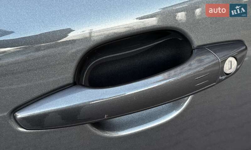 Внедорожник / Кроссовер Peugeot 2008 2021 в Киеве