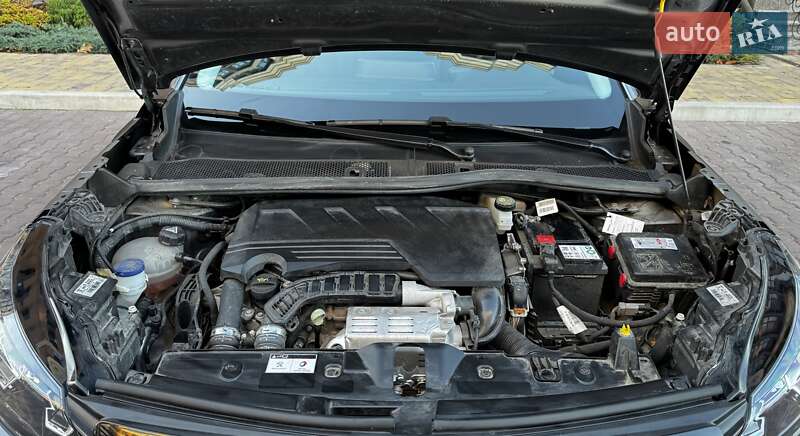 Внедорожник / Кроссовер Peugeot 2008 2021 в Киеве