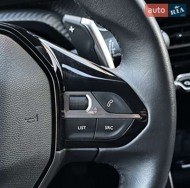 Внедорожник / Кроссовер Peugeot 2008 2021 в Киеве