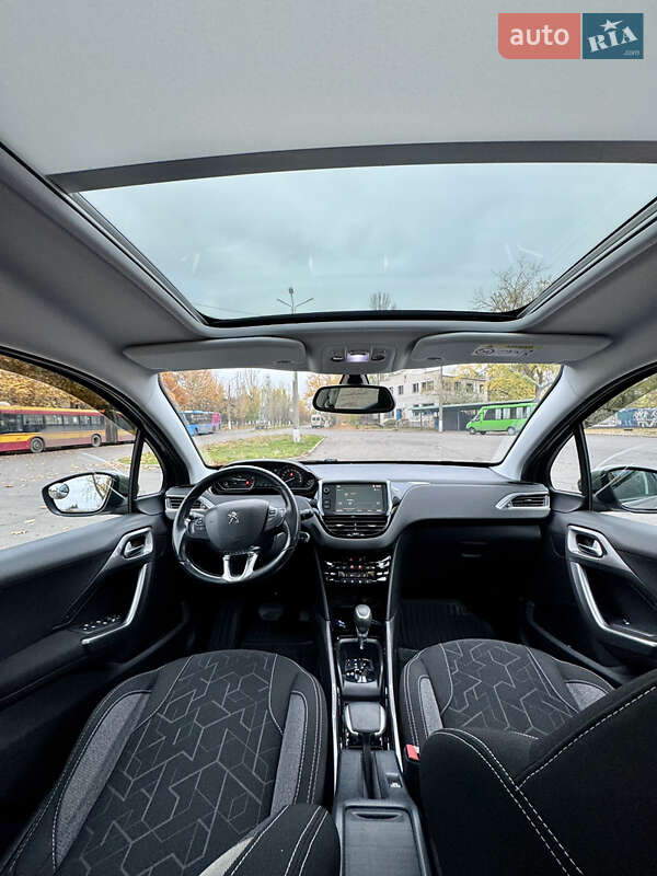 Внедорожник / Кроссовер Peugeot 2008 2017 в Николаеве