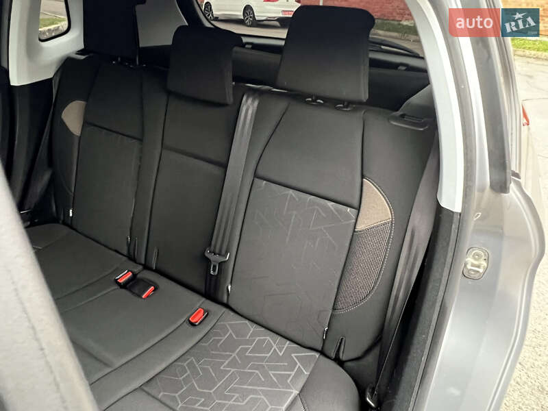 Внедорожник / Кроссовер Peugeot 2008 2015 в Дрогобыче