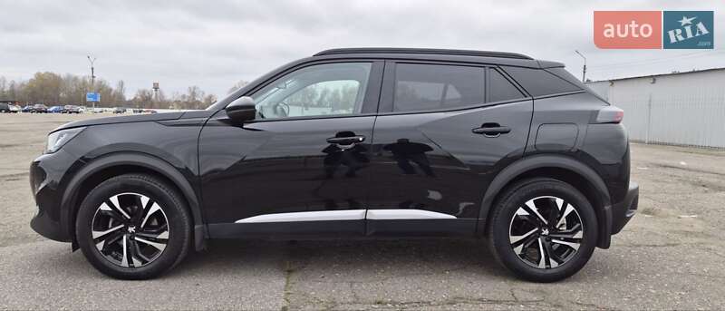 Внедорожник / Кроссовер Peugeot 2008 2021 в Киеве