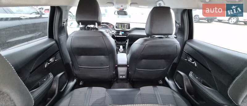 Внедорожник / Кроссовер Peugeot 2008 2021 в Киеве