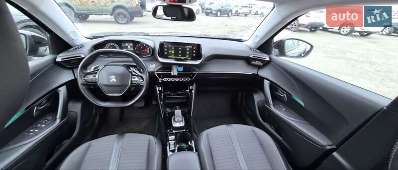 Внедорожник / Кроссовер Peugeot 2008 2021 в Киеве