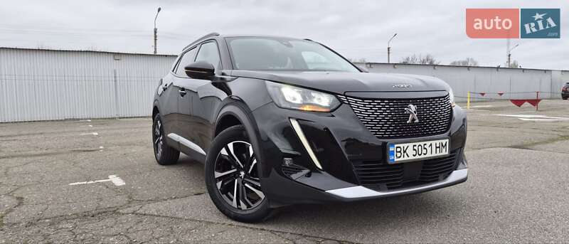 Внедорожник / Кроссовер Peugeot 2008 2021 в Киеве