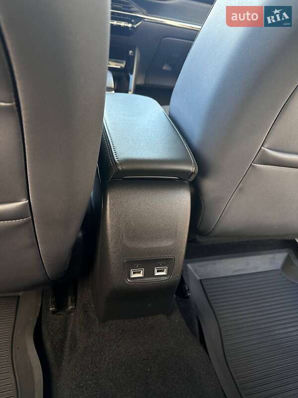 Позашляховик / Кросовер Peugeot 2008 2020 в Івано-Франківську