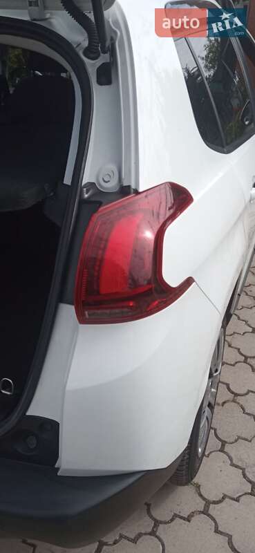 Внедорожник / Кроссовер Peugeot 2008 2017 в Луцке фото 46 Внедорожник / Кроссовер Peugeot 2008 2017 в Луцке