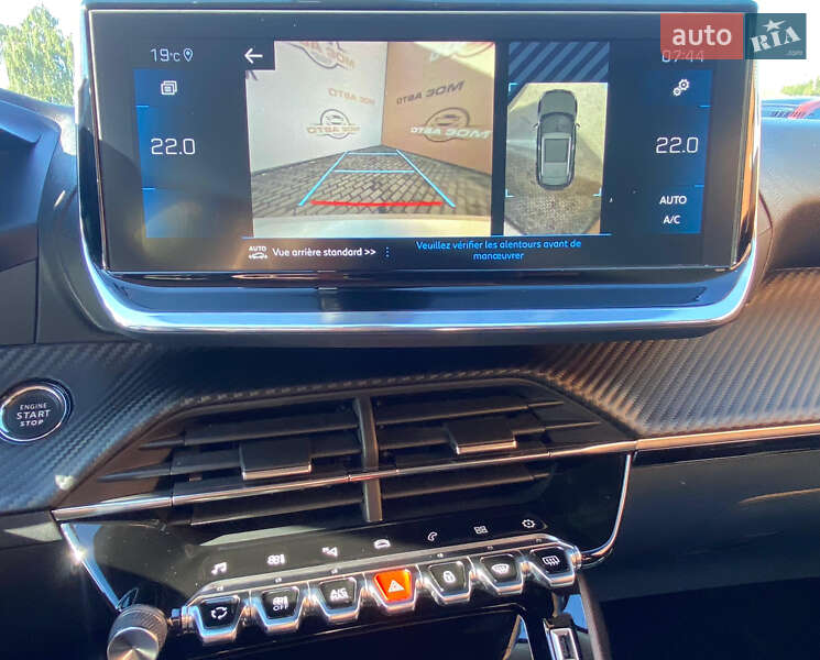 Внедорожник / Кроссовер Peugeot 2008 2021 в Ровно