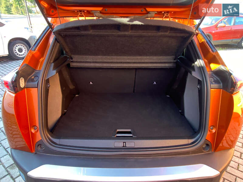 Внедорожник / Кроссовер Peugeot 2008 2021 в Ровно