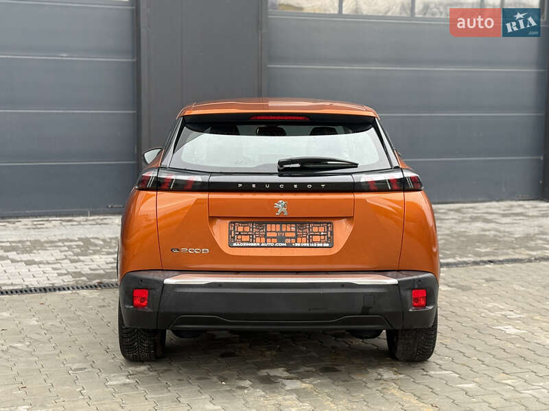 Внедорожник / Кроссовер Peugeot 2008 2021 в Городке