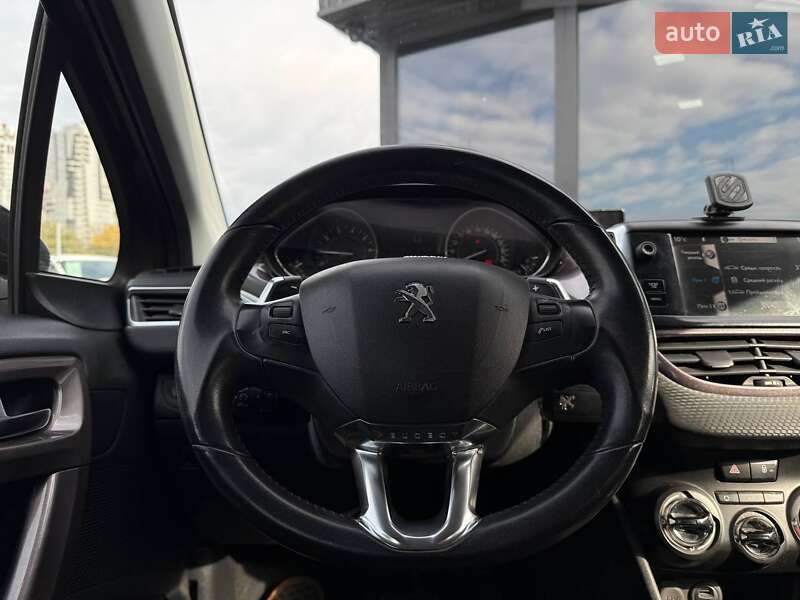 Позашляховик / Кросовер Peugeot 2008 2013 в Києві