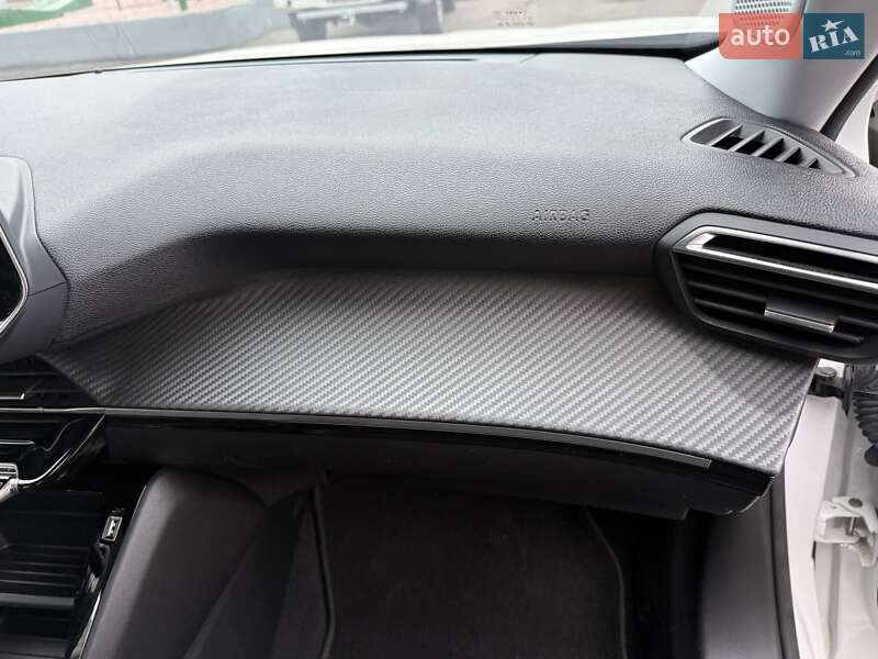 Позашляховик / Кросовер Peugeot 2008 2021 в Одесі