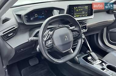 Внедорожник / Кроссовер Peugeot 2008 2020 в Киеве