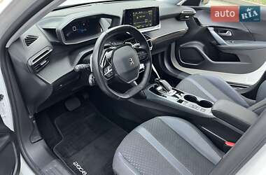 Внедорожник / Кроссовер Peugeot 2008 2020 в Киеве