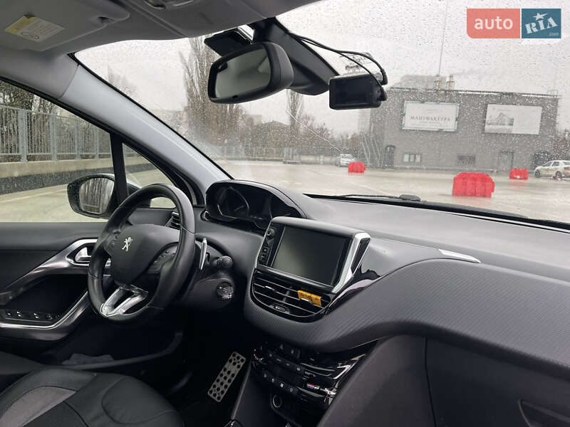 Внедорожник / Кроссовер Peugeot 2008 2015 в Киеве фото 33 Внедорожник / Кроссовер Peugeot 2008 2015 в Киеве
