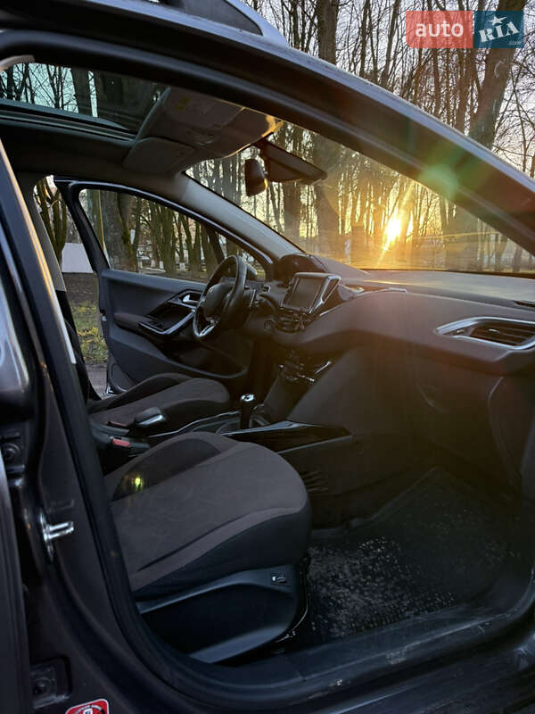 Внедорожник / Кроссовер Peugeot 2008 2015 в Староконстантинове