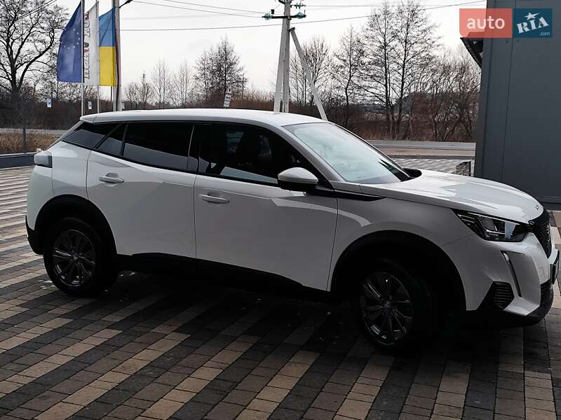 Позашляховик / Кросовер Peugeot 2008 2020 в Львові
