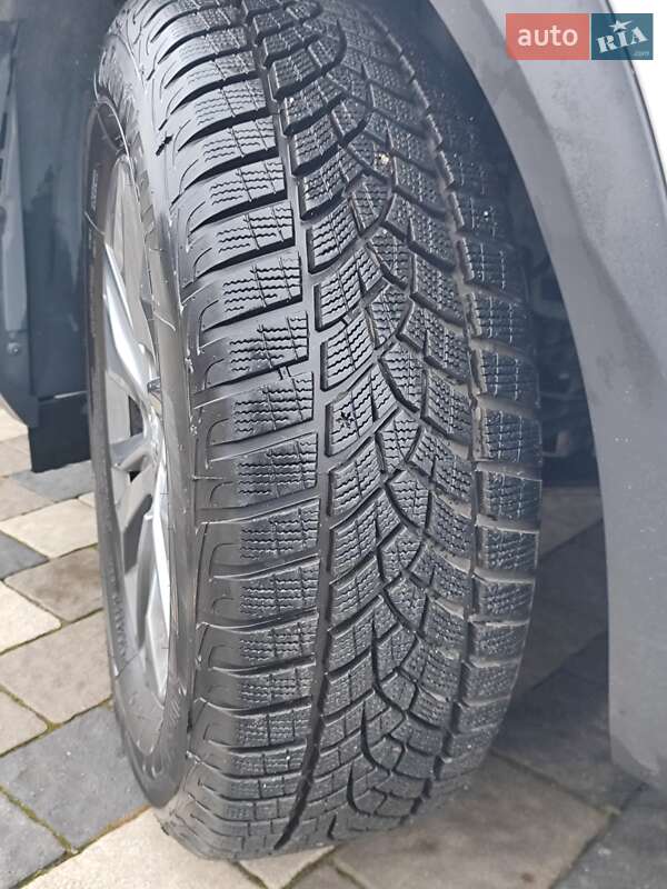 Позашляховик / Кросовер Peugeot 2008 2020 в Львові