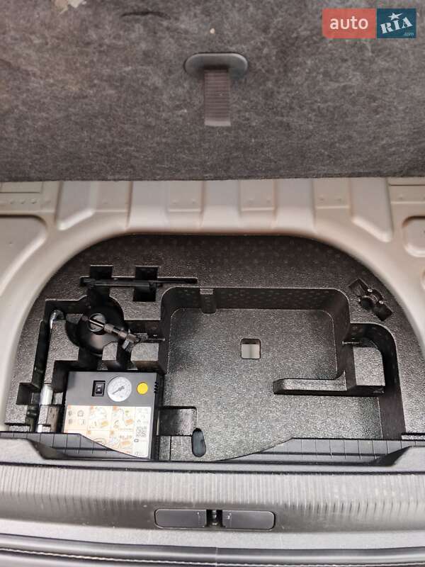 Позашляховик / Кросовер Peugeot 2008 2020 в Полтаві