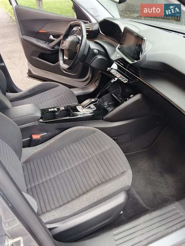 Позашляховик / Кросовер Peugeot 2008 2020 в Полтаві