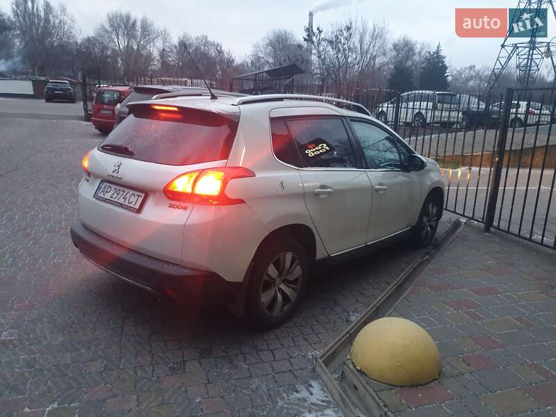 Внедорожник / Кроссовер Peugeot 2008 2015 в Запорожье фото 3 Внедорожник / Кроссовер Peugeot 2008 2015 в Запорожье