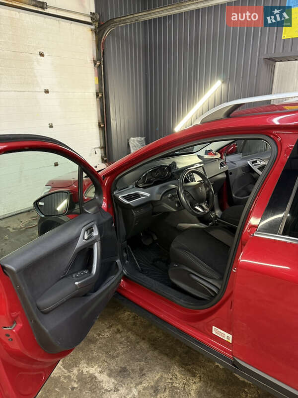 Позашляховик / Кросовер Peugeot 2008 2018 в Києві